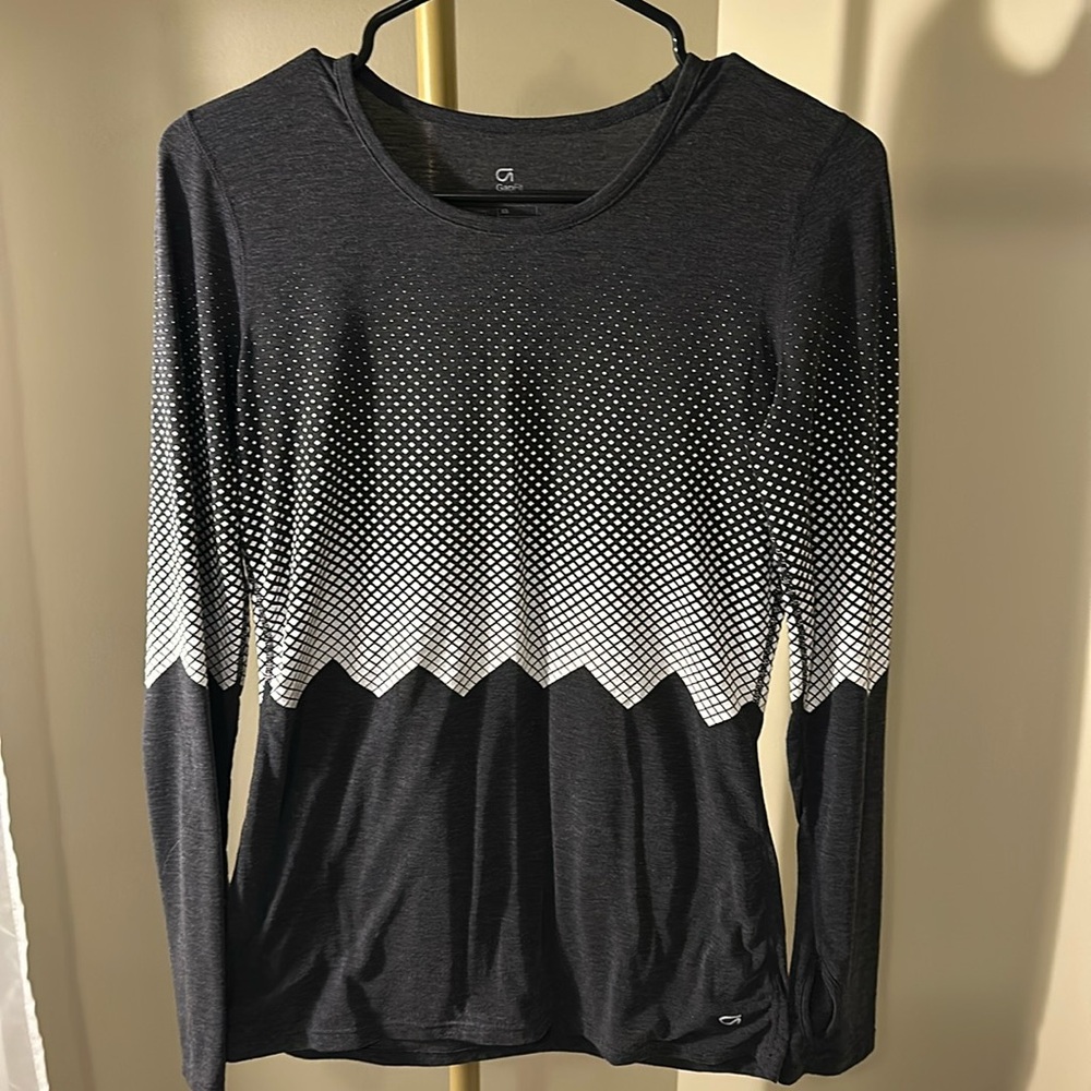 GapFit long sleeve Tshirt. Blue and white. Size XS. Like new.